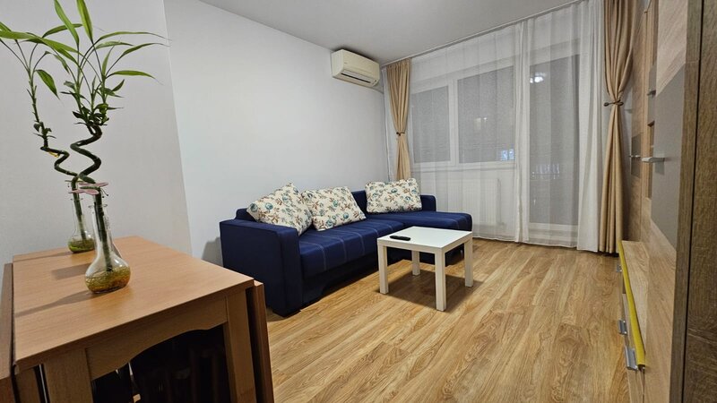 1 Decembrie Ap. 3 camere 76mp  2015 Parcare subterana