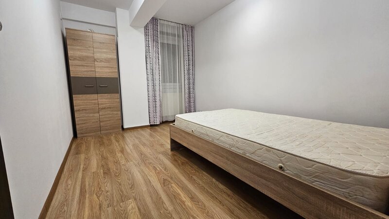 1 Decembrie Ap. 3 camere 76mp  2015 Parcare subterana