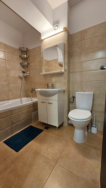 1 Decembrie Ap. 3 camere 76mp  2015 Parcare subterana